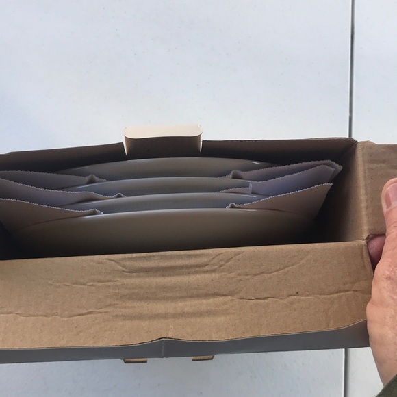 Pottery barn Holiday Forest set of 4 plates - Picture 3 of 9